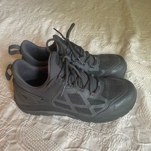 Composite steel toe shoes